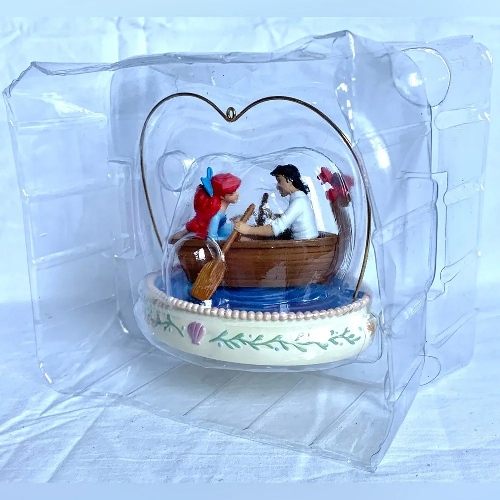 2007 Kiss the Girl Disney Little Mermaid Magic Princess  Hallmark QXD4289 - Picture 5 of 8